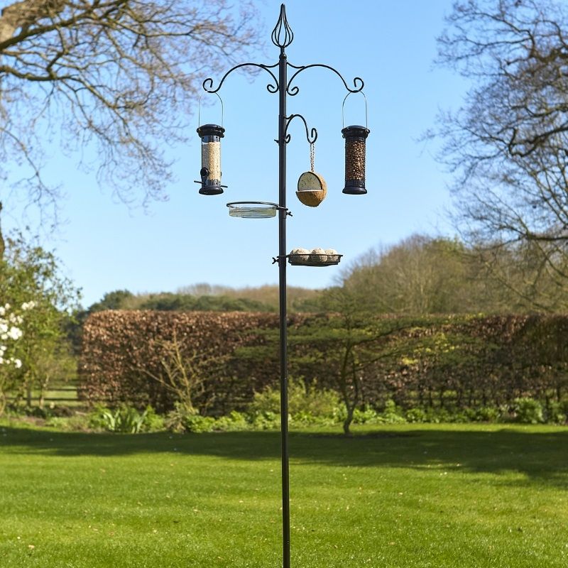 Tom Chambers All Seasons Bird Feeding Station