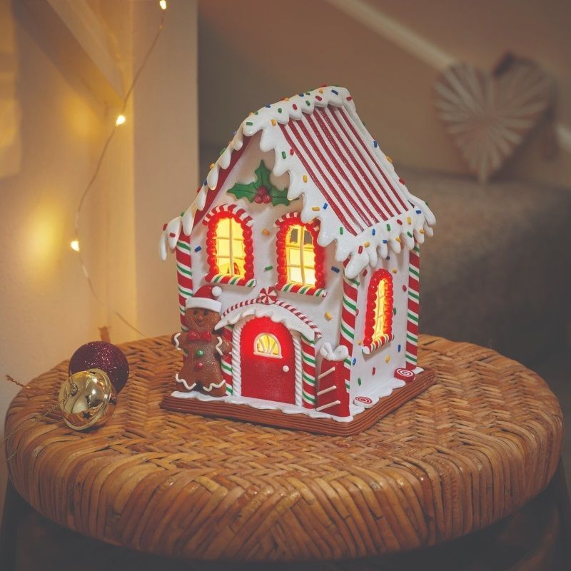 Gingerbread CandyCabin