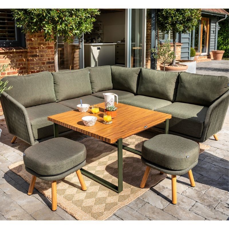 Eden Square Casual Dining Set (Includes Free Cover)
