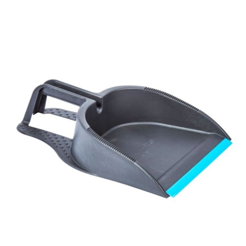 Step-On Yard Dustpan