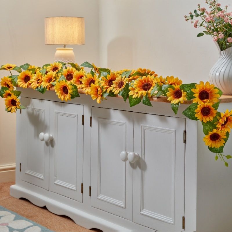 Smart Garden Luxury Sunflower Garland 176cm