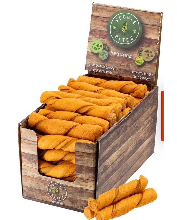 Veggie Bite Carrot Puffed Twist Stick 5.5"