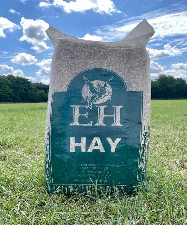 E H Hay Bale 15kg