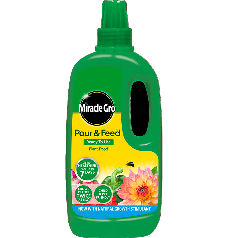 Miracle Gro Pour & Feed Plant Food 1L