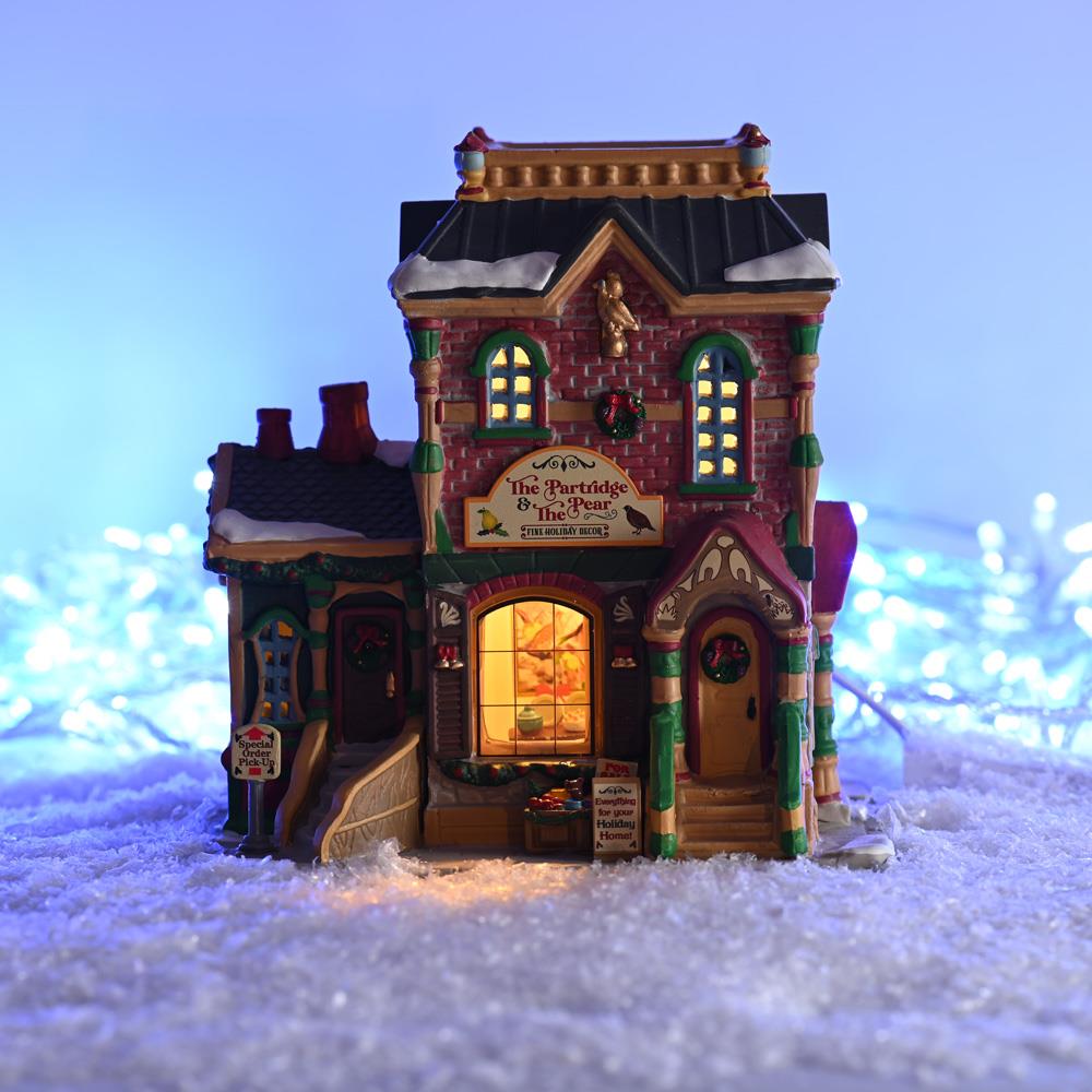 Lemax Christmas Village: The Partridge & The Pear