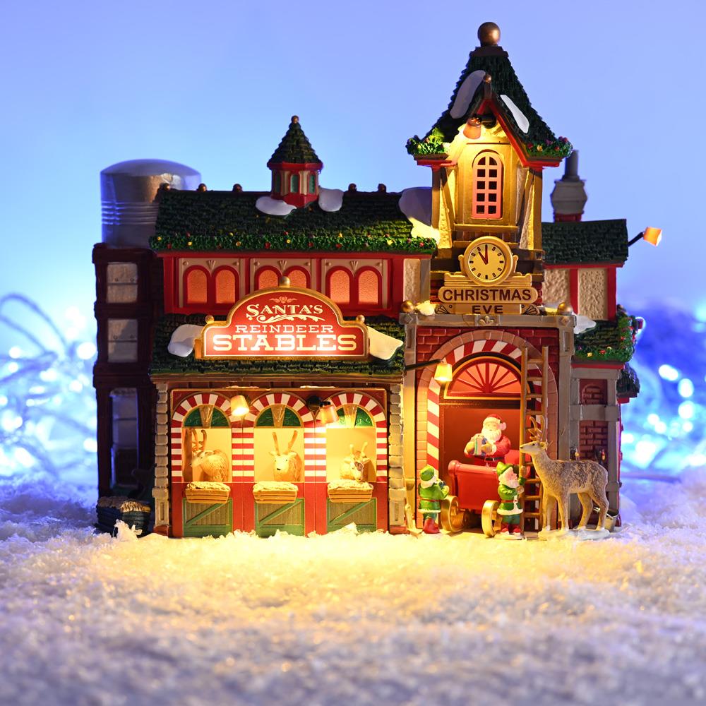 Lemax Christmas Village: Santa's Reindeer Stables