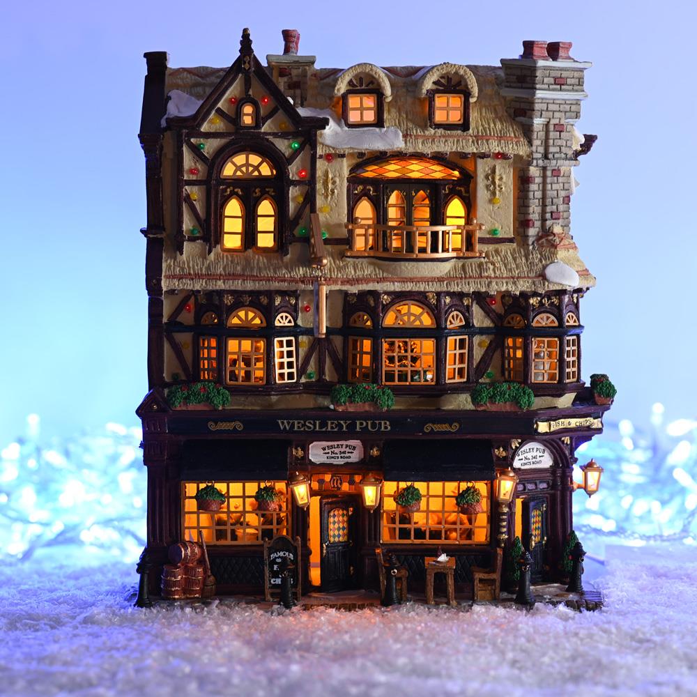 Lemax Christmas Village: Wesley Pub